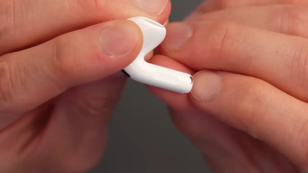 A image of Apple AirPods 4 Review
