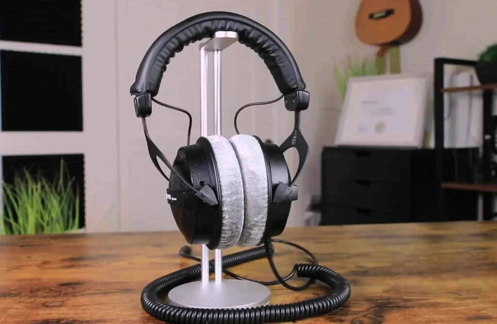Audio Technica ATH M50x vs Beyerdynamic DT770 Pro: Which Studio Headphones Deserve A Spot In Your Setup 4 ATH M50x vs Beyerdynamic DT770 Pro